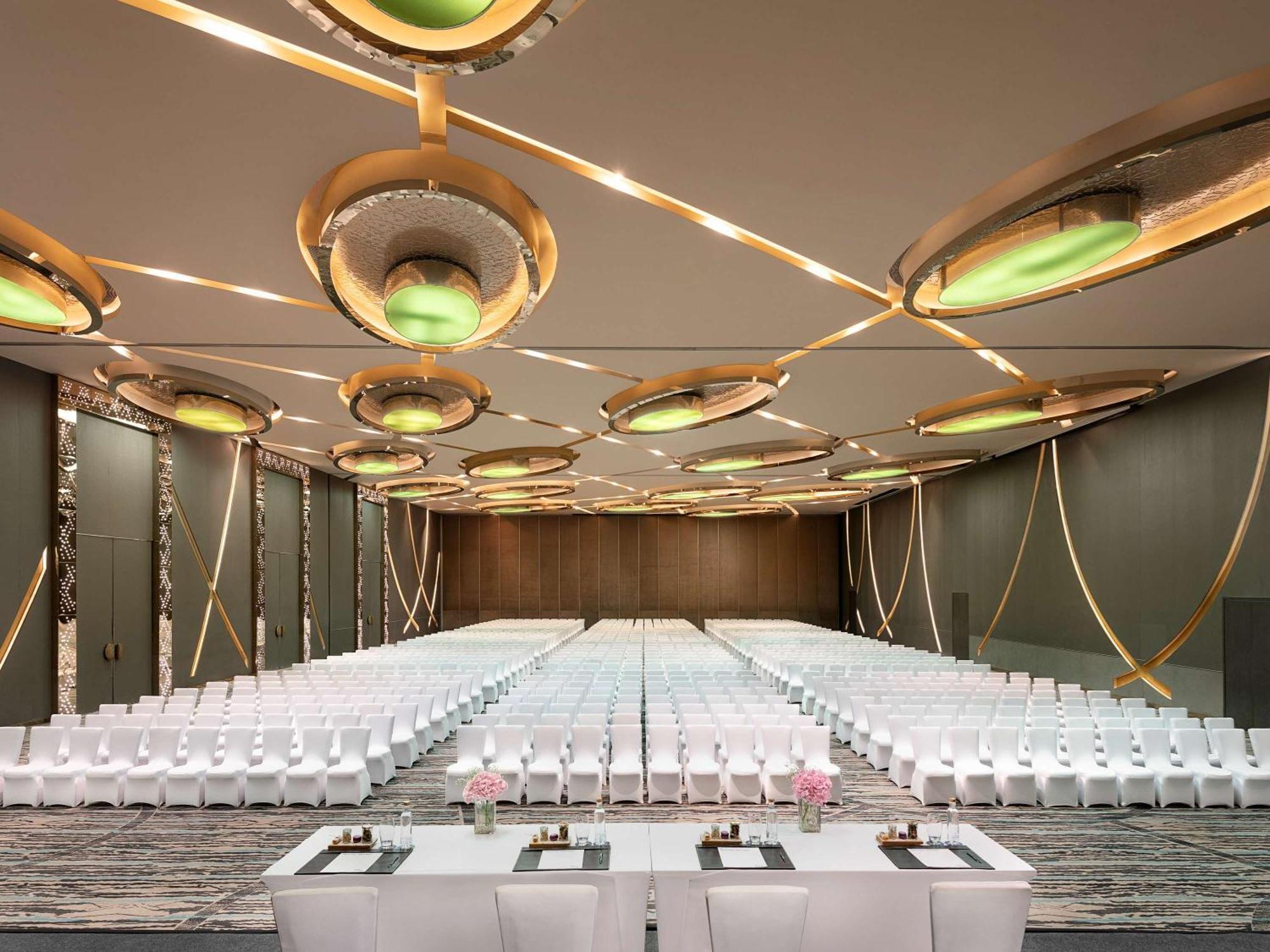 Pullman New Delhi Aerocity Exteriör bild The Grand Ballroom