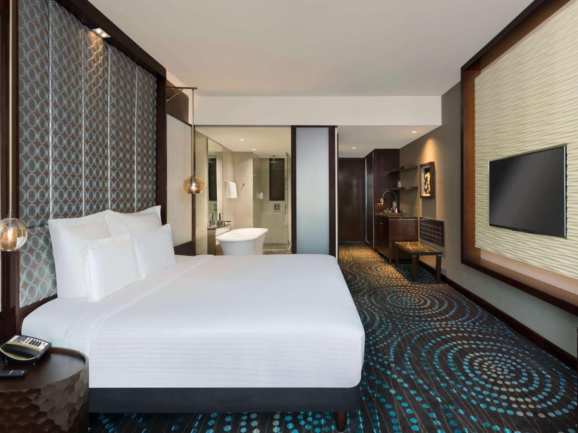 Pullman New Delhi Aerocity Exteriör bild Deluxe King