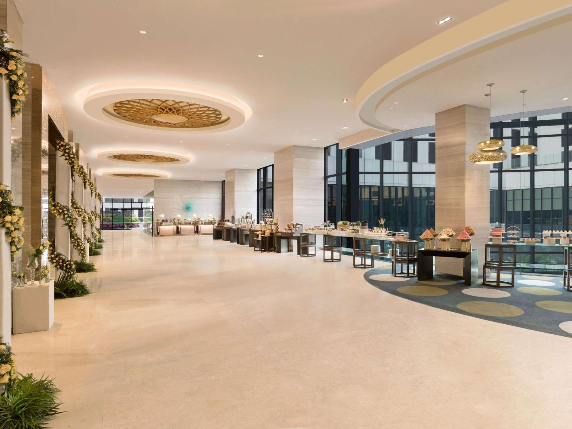 Pullman New Delhi Aerocity Exteriör bild