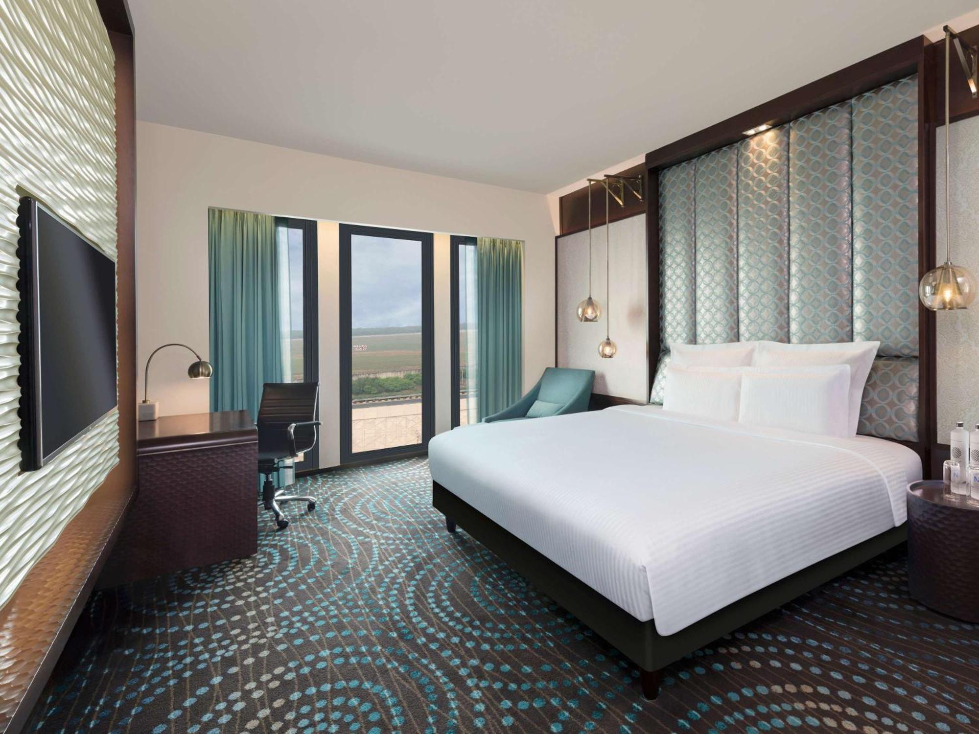 Pullman New Delhi Aerocity Exteriör bild